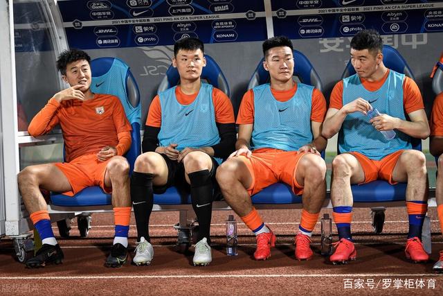 冉珂嘉成为第四位被WNBA选中的中国队球员